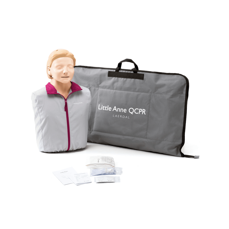 Laerdal Little Anne QCPR reanimatiepop. lichte huidskleur. Met draagtas